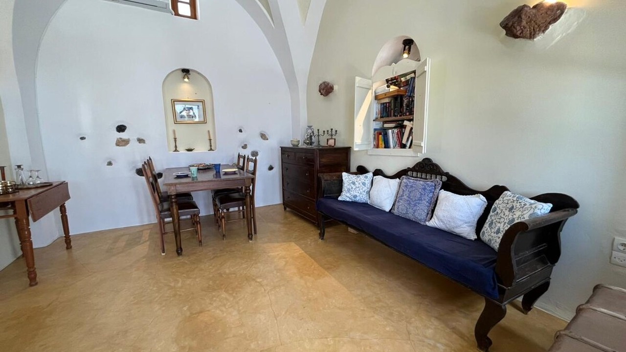 Photo of Livingroom in Emporio
