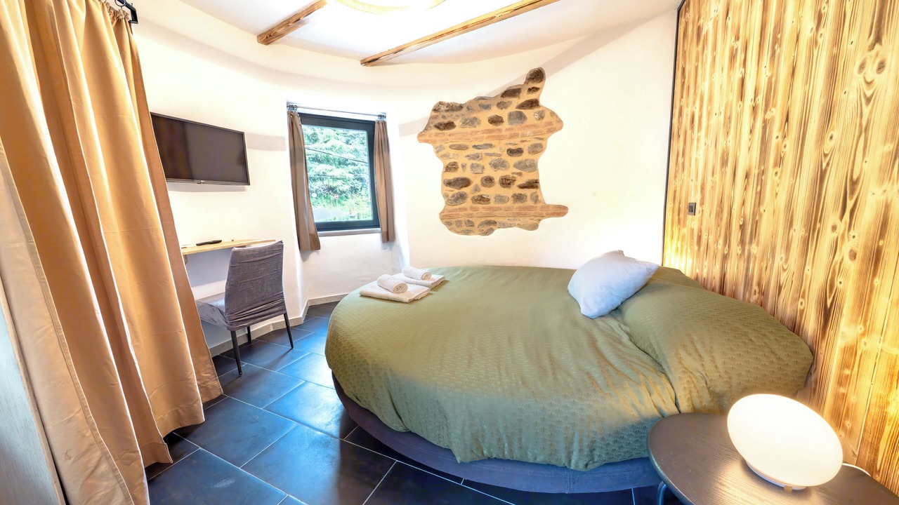 Photo of Bedroom in Licciana Nardi