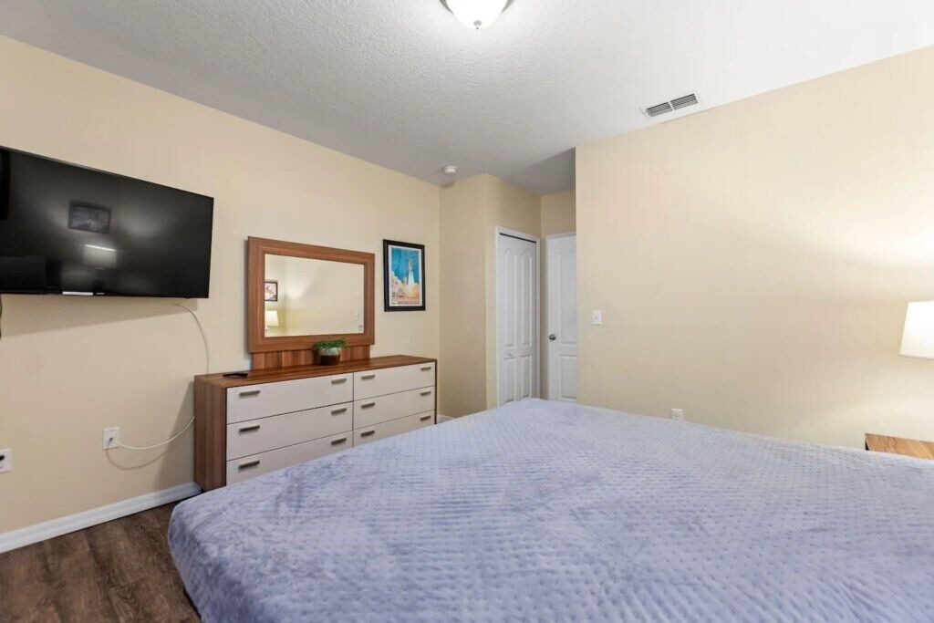 Photo of Bedroom in Cypress Pointe