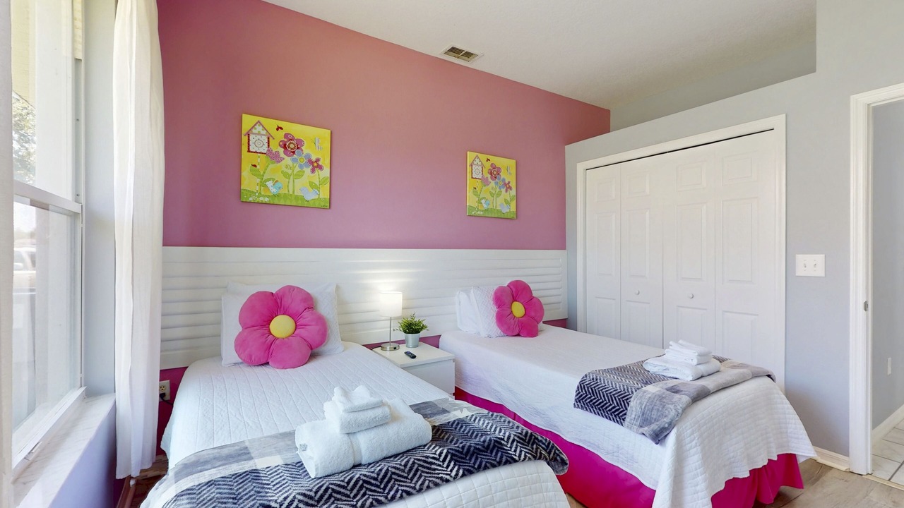 Photo of Bedroom in Sunset Lakes