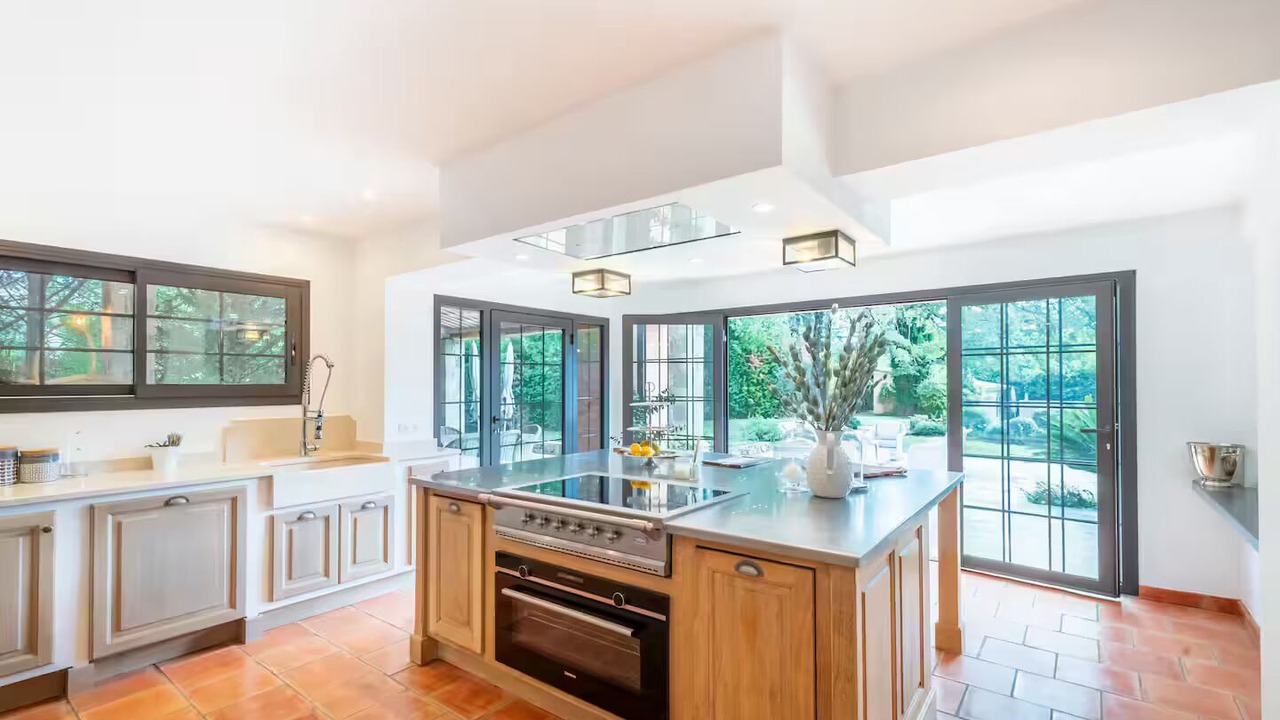 Photo of Kitchen in Saint-Paul-en-Foret