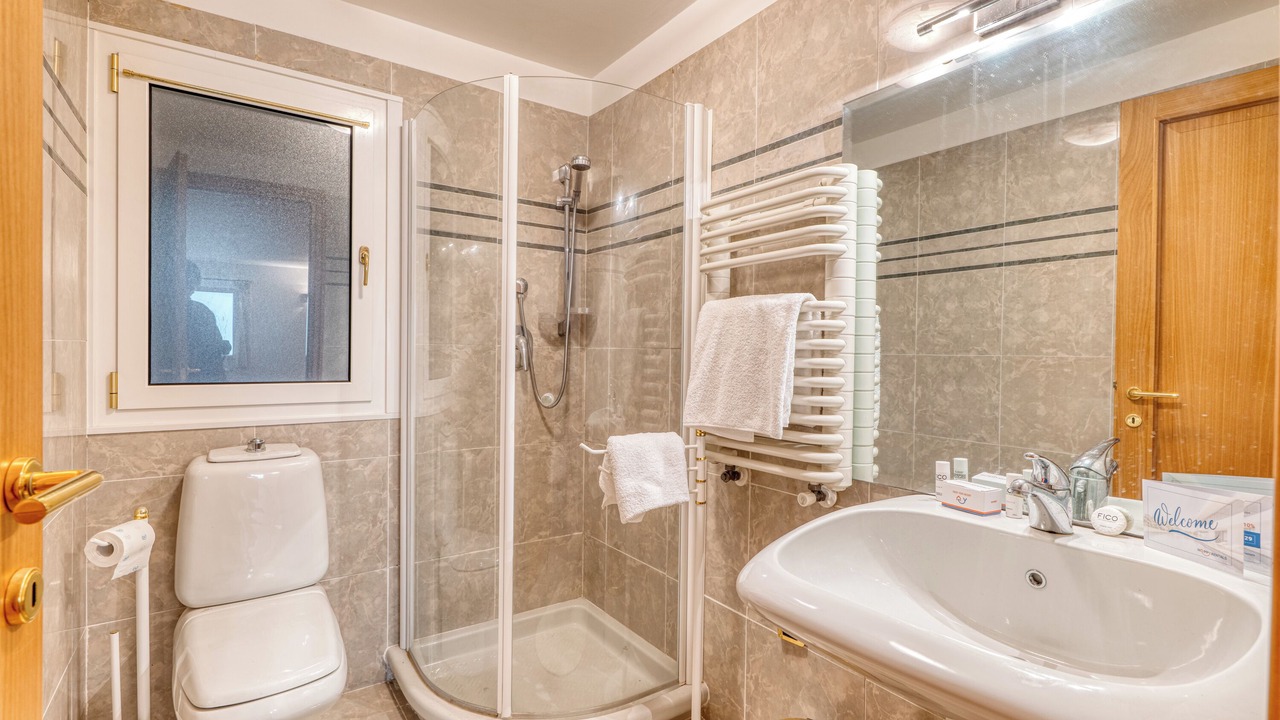 Photo of Bathroom in Beausoleil