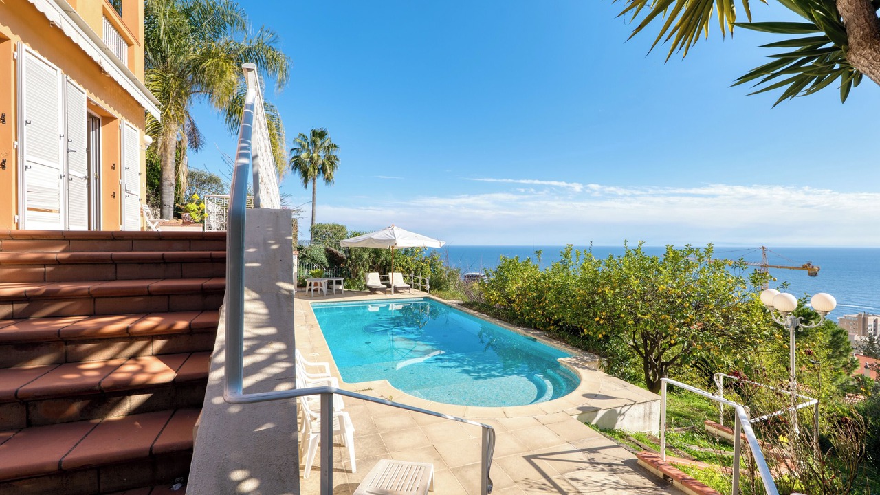Photo of Outdoor in Beausoleil