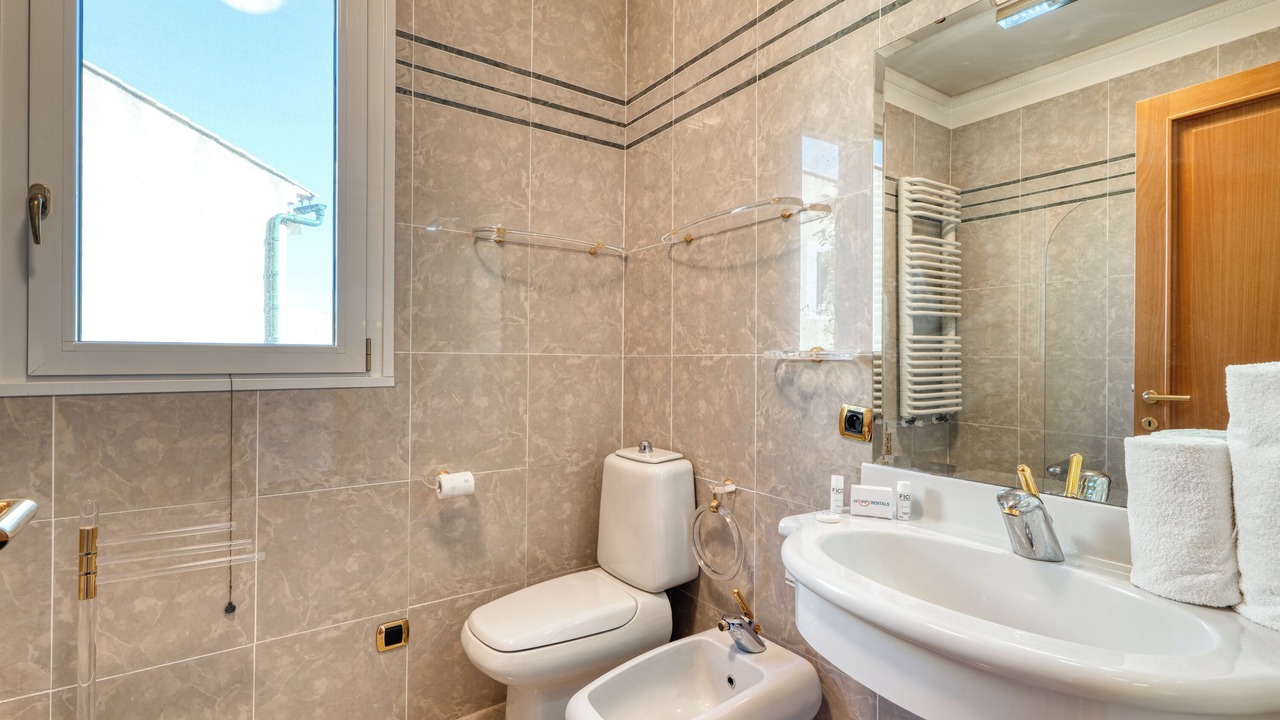 Photo of Bathroom in Beausoleil