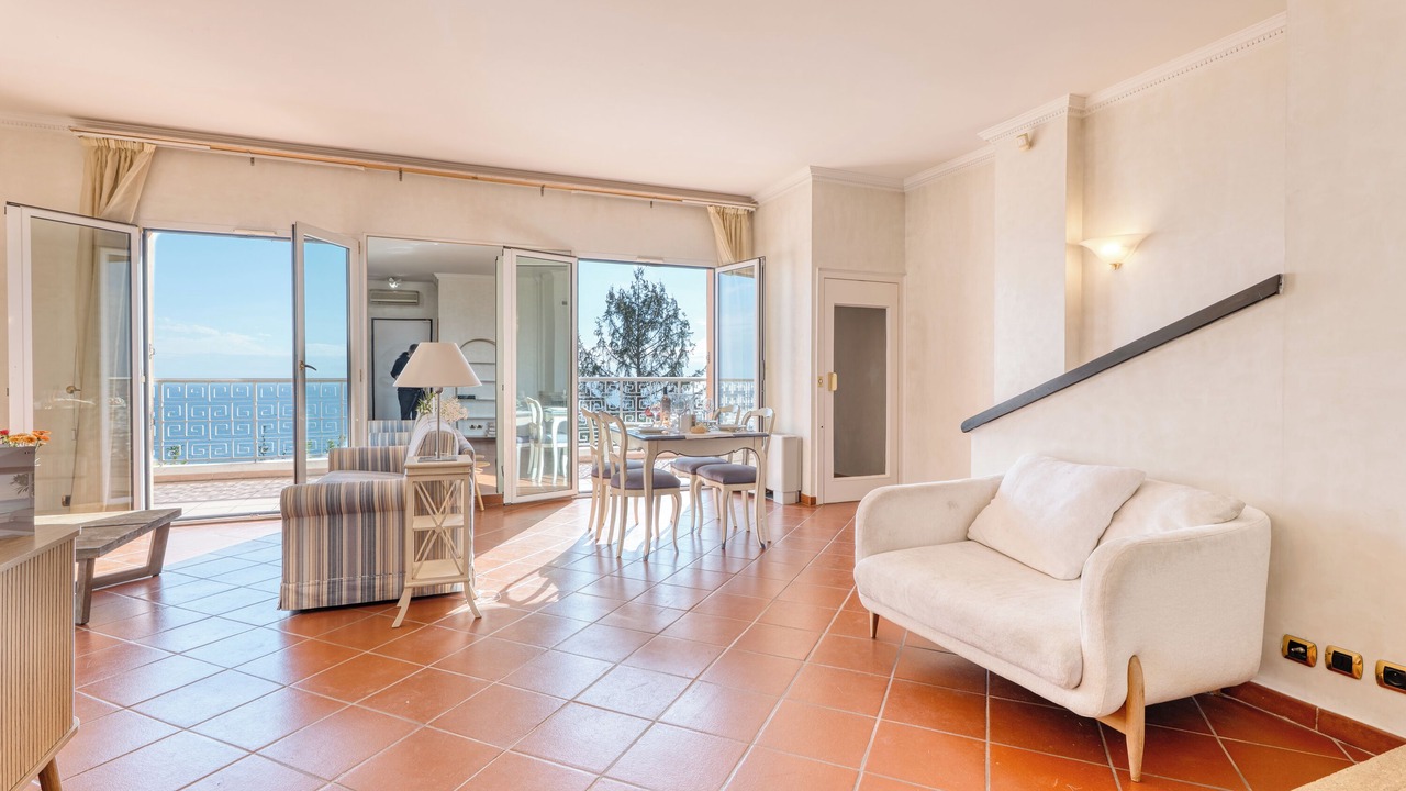 Photo of Bedroom in Beausoleil