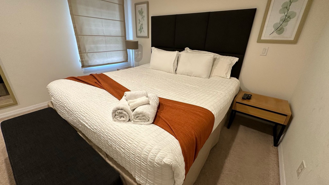 Photo of Bedroom in Sunset Lakes