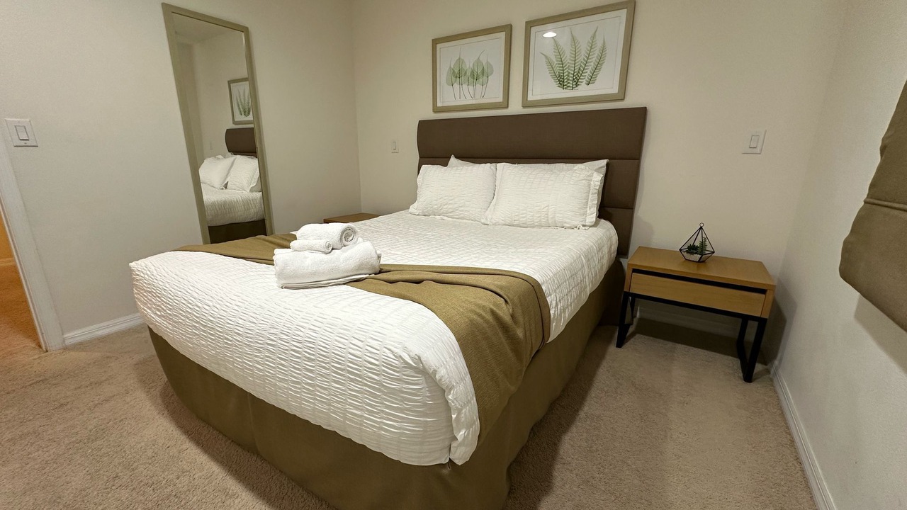 Photo of Bedroom in Sunset Lakes