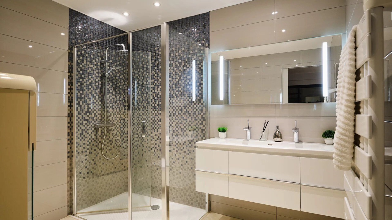 Photo of Bathroom in Saint-Raphael