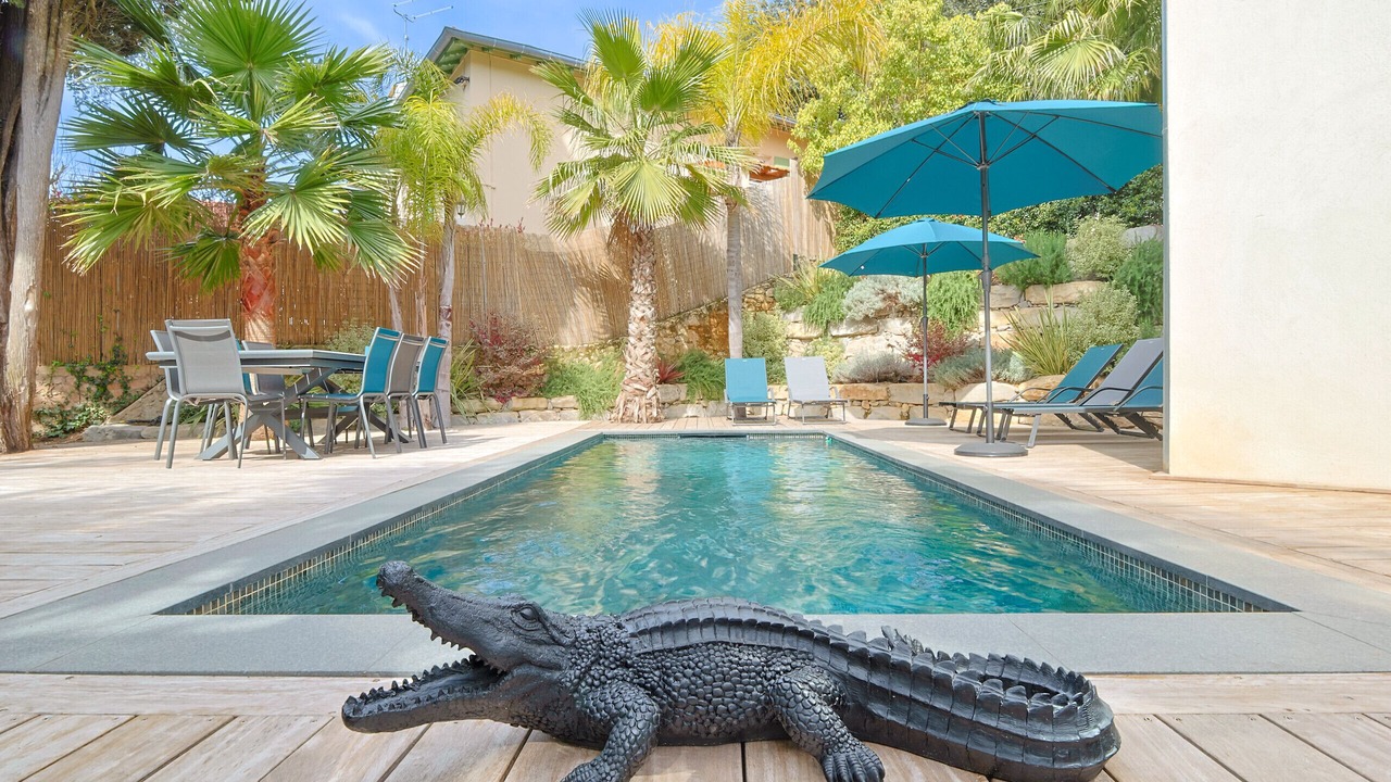 Photo of Outdoor in California - Pezou