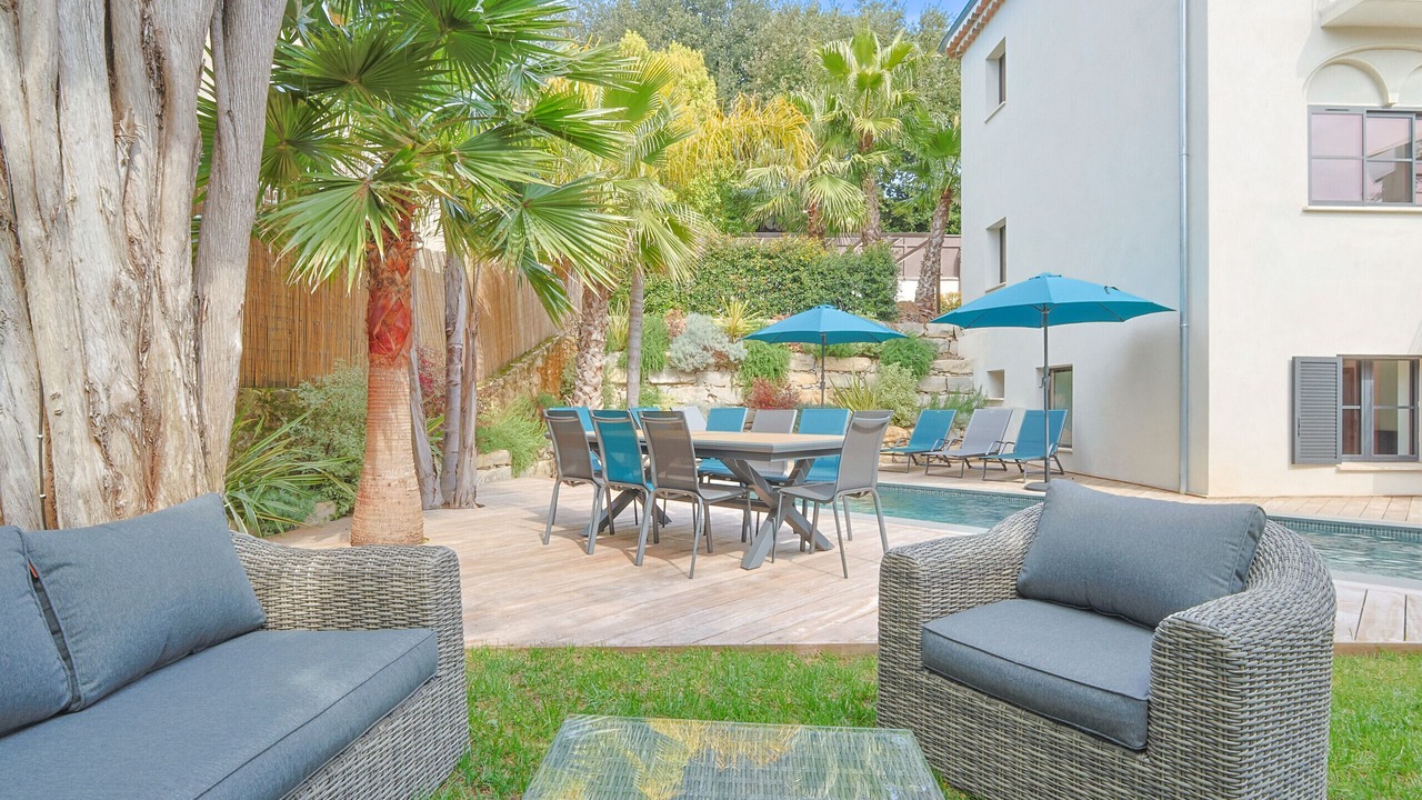 Photo of Outdoor in California - Pezou