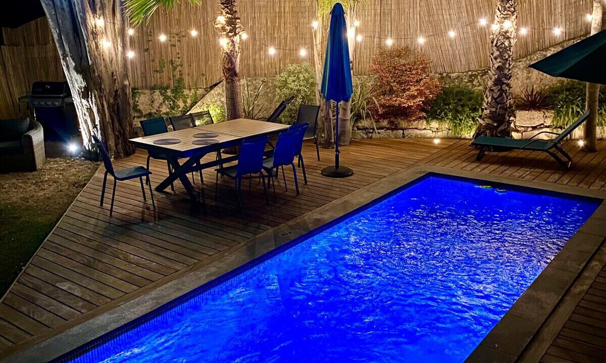 Photo of Outdoor in California - Pezou