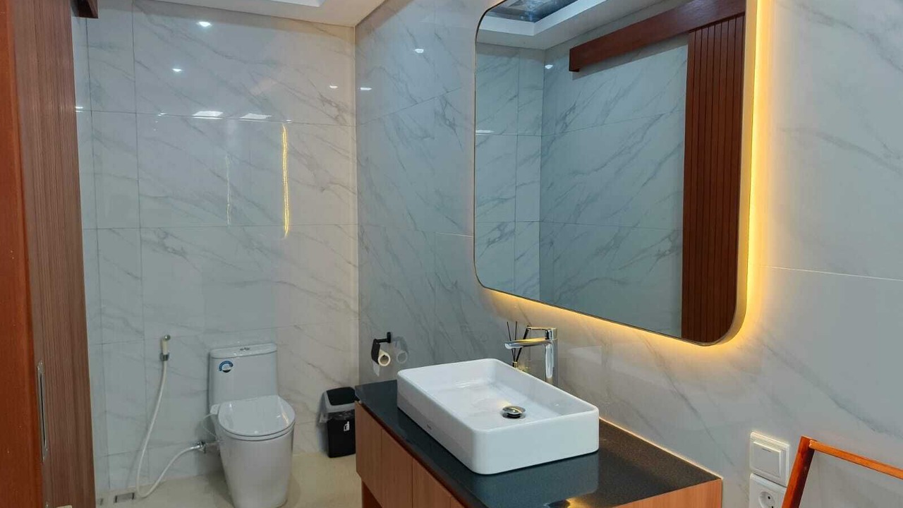 Photo of Bathroom in Padangsambian Klod