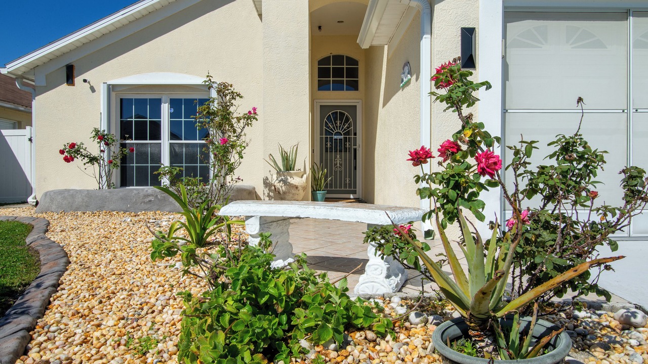 Photo of Outdoor in Lakeside Estates