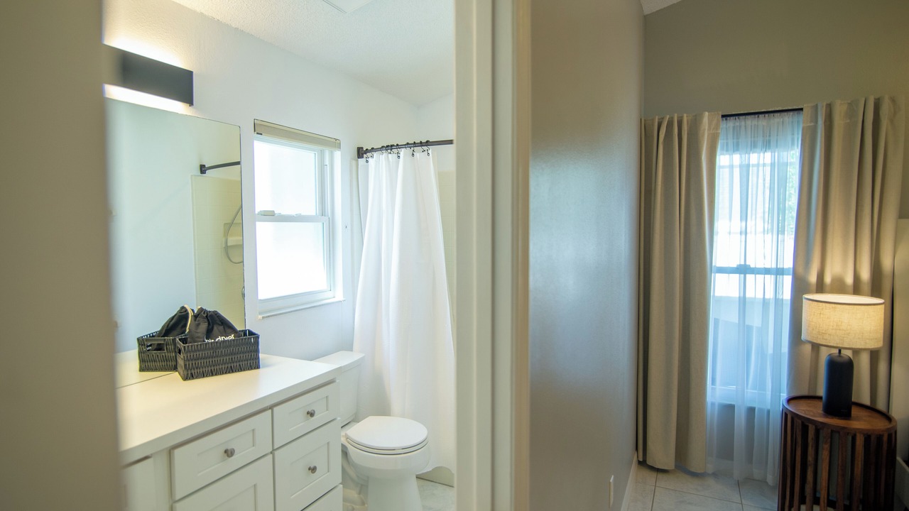 Photo of Bathroom in Lakeside Estates