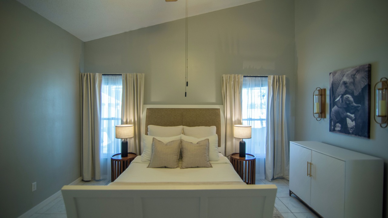 Photo of Bedroom in Lakeside Estates