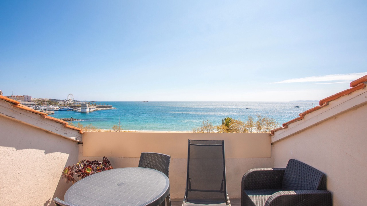 Photo of Outdoor in Frejus Plage