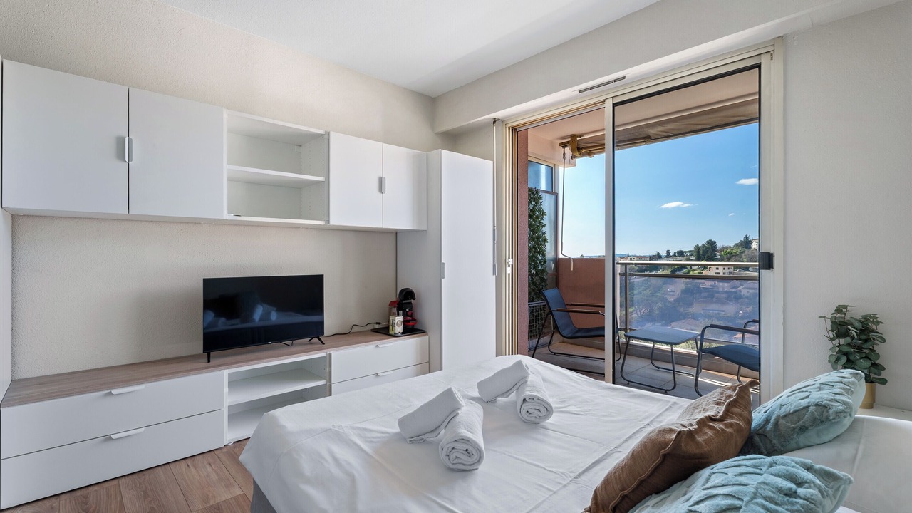 Photo of Bedroom in Bastide Giraud