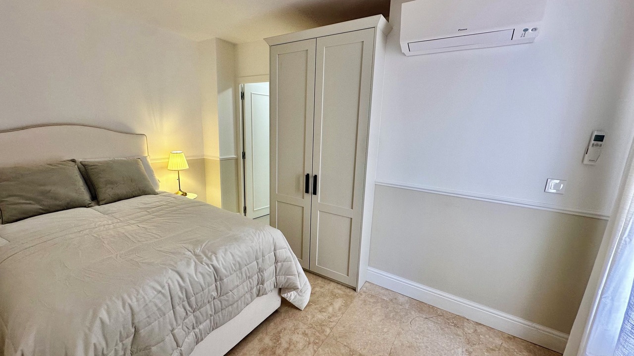 Photo of Bedroom in Juan-les-Pins