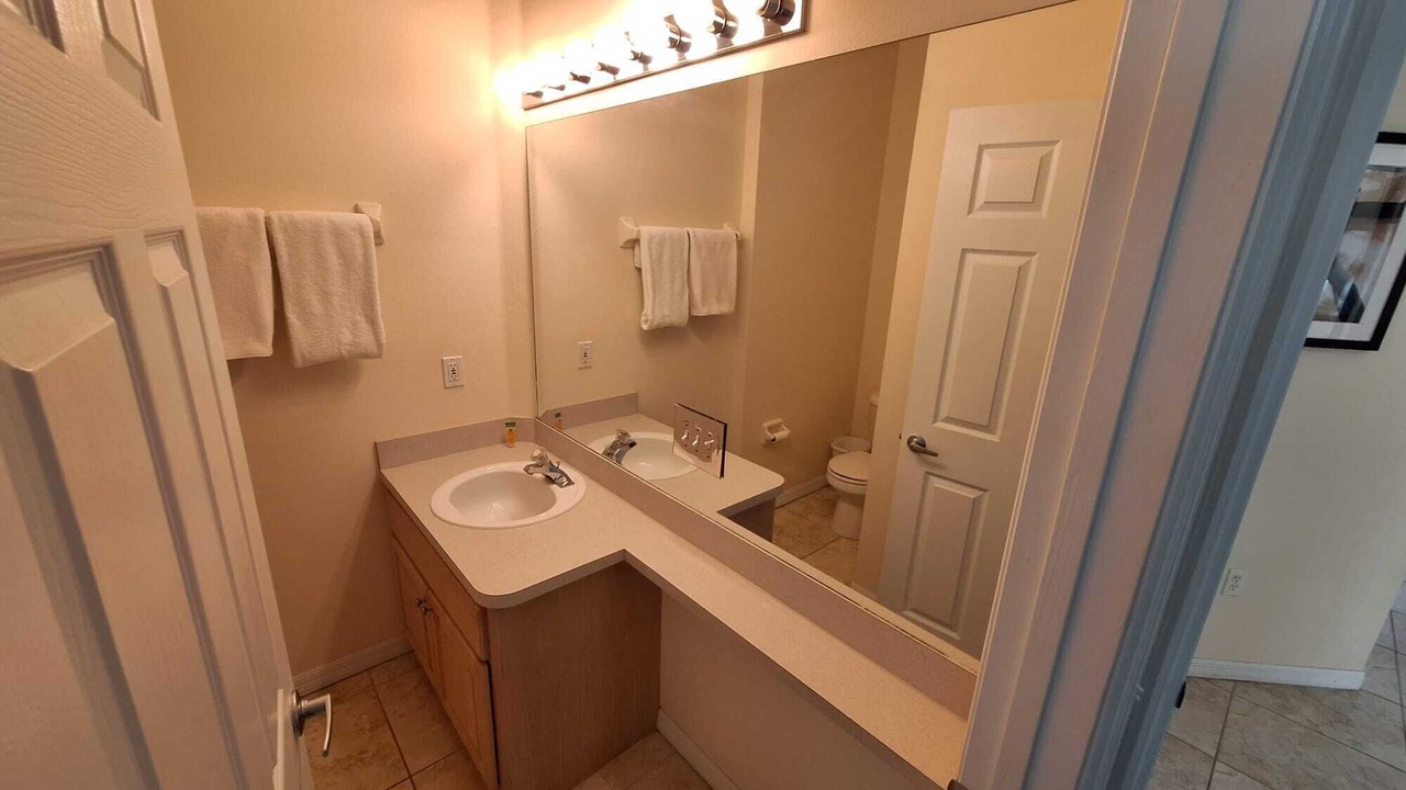 Photo of Bedroom in Sunset Lakes