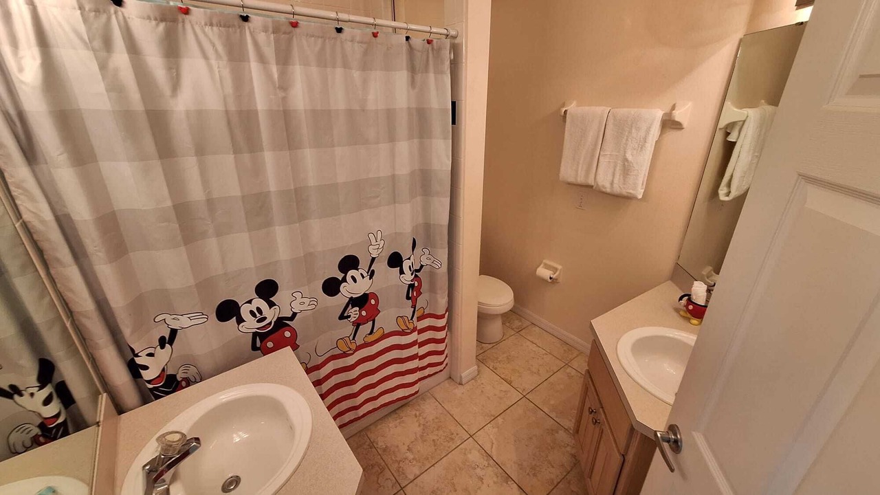 Photo of Bathroom in Sunset Lakes