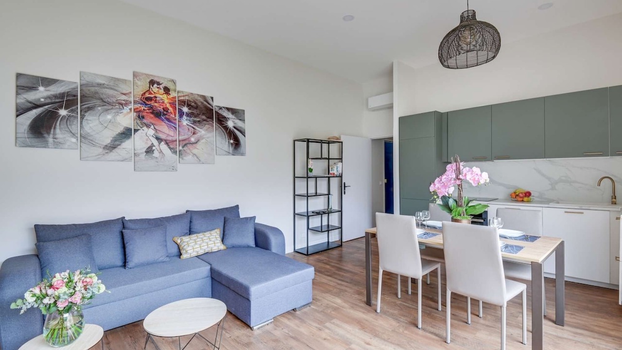 Photo of Livingroom in Cannes City Centre
