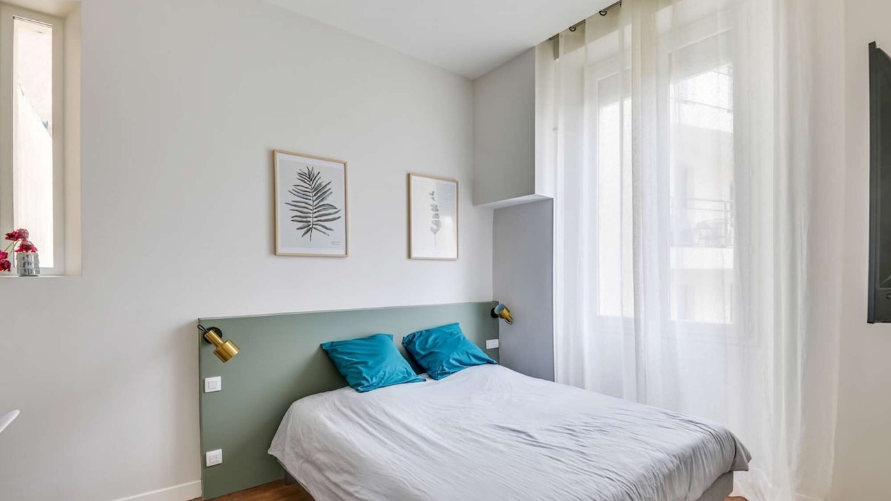 Photo of Bedroom in Cannes City Centre
