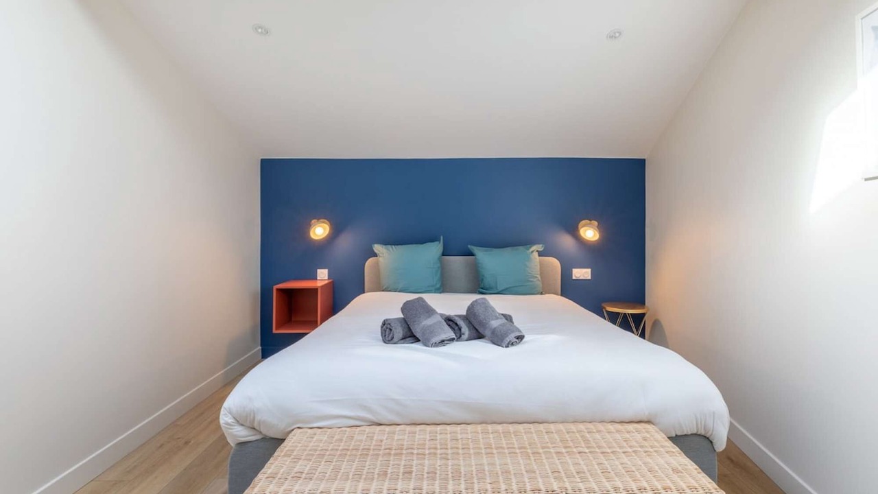 Photo of Bedroom in Cannes City Centre