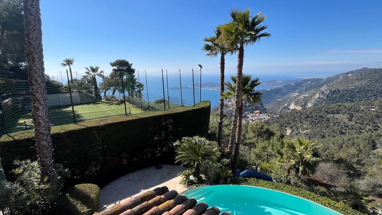 Photo of Others in Eze