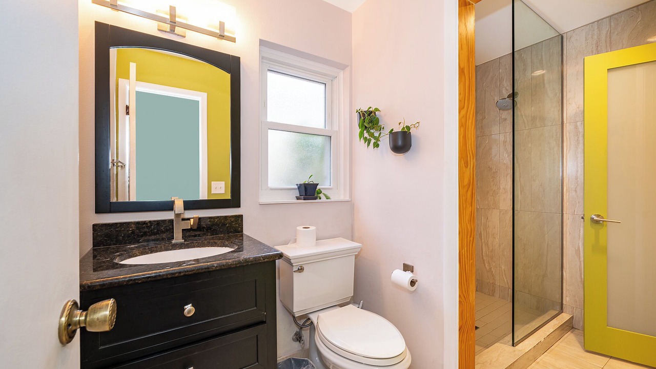 Photo of Bathroom in Forest City