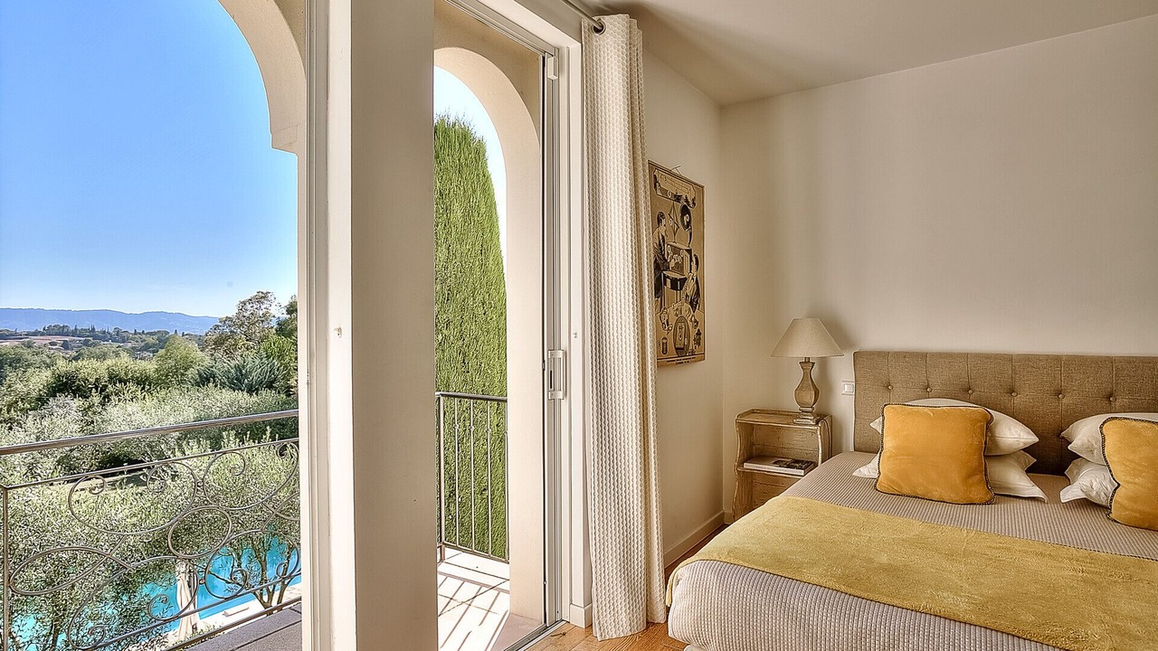 Photo of Others in Chateauneuf-Grasse