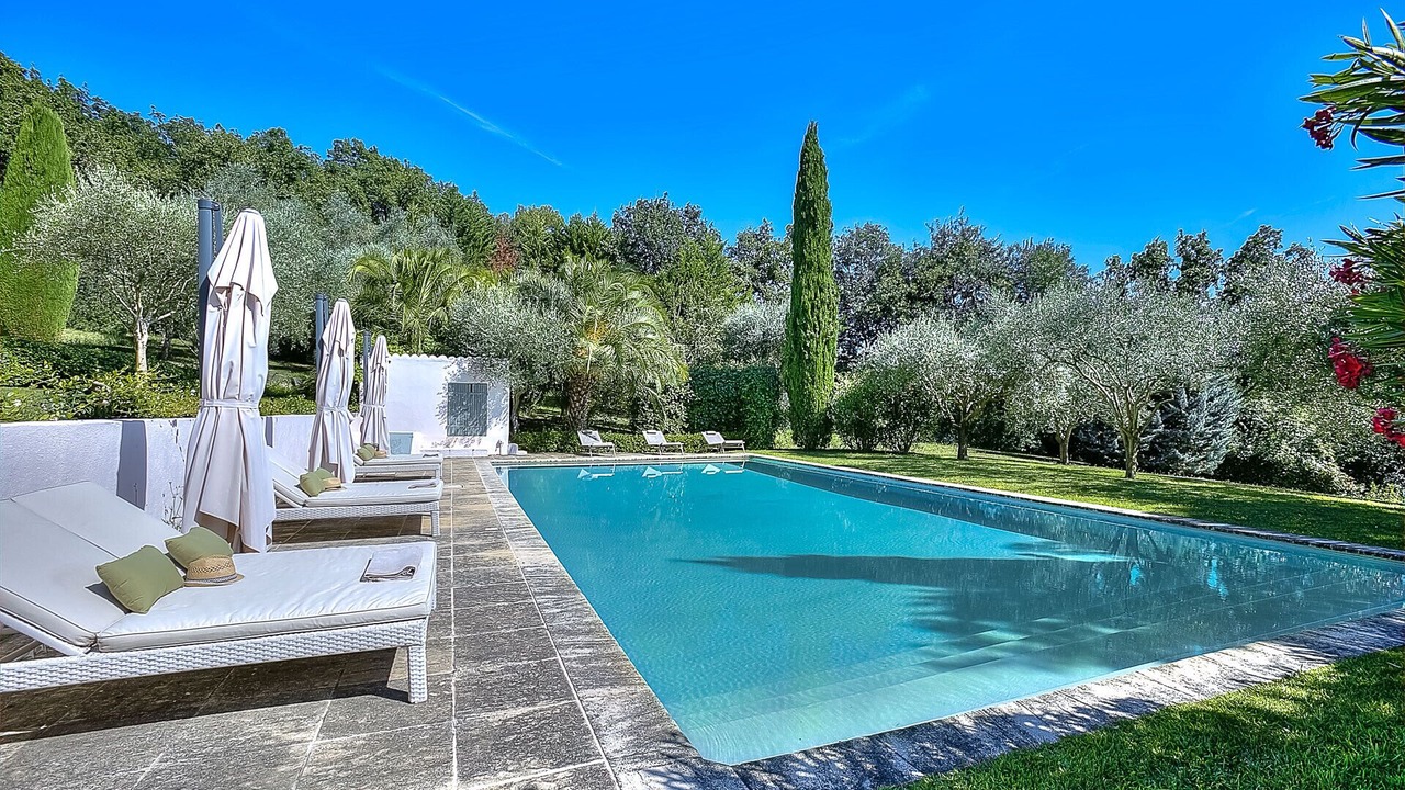 Photo of Others in Chateauneuf-Grasse