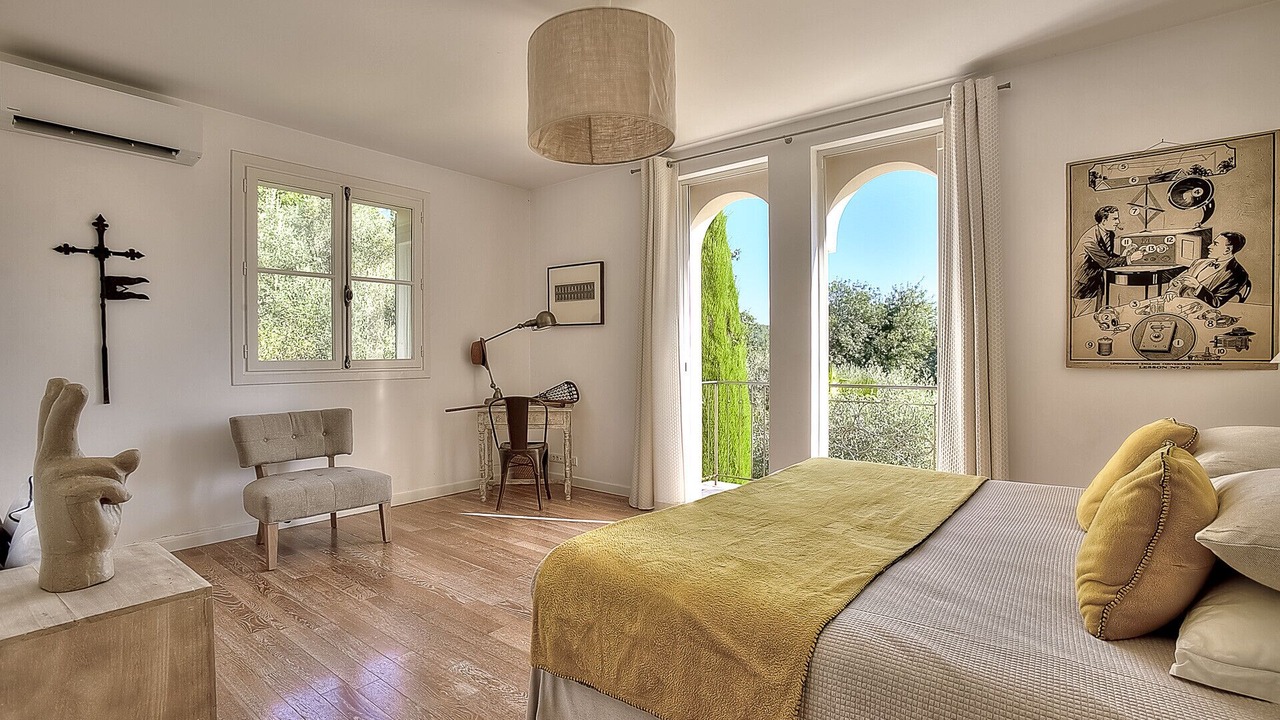 Photo of Others in Chateauneuf-Grasse