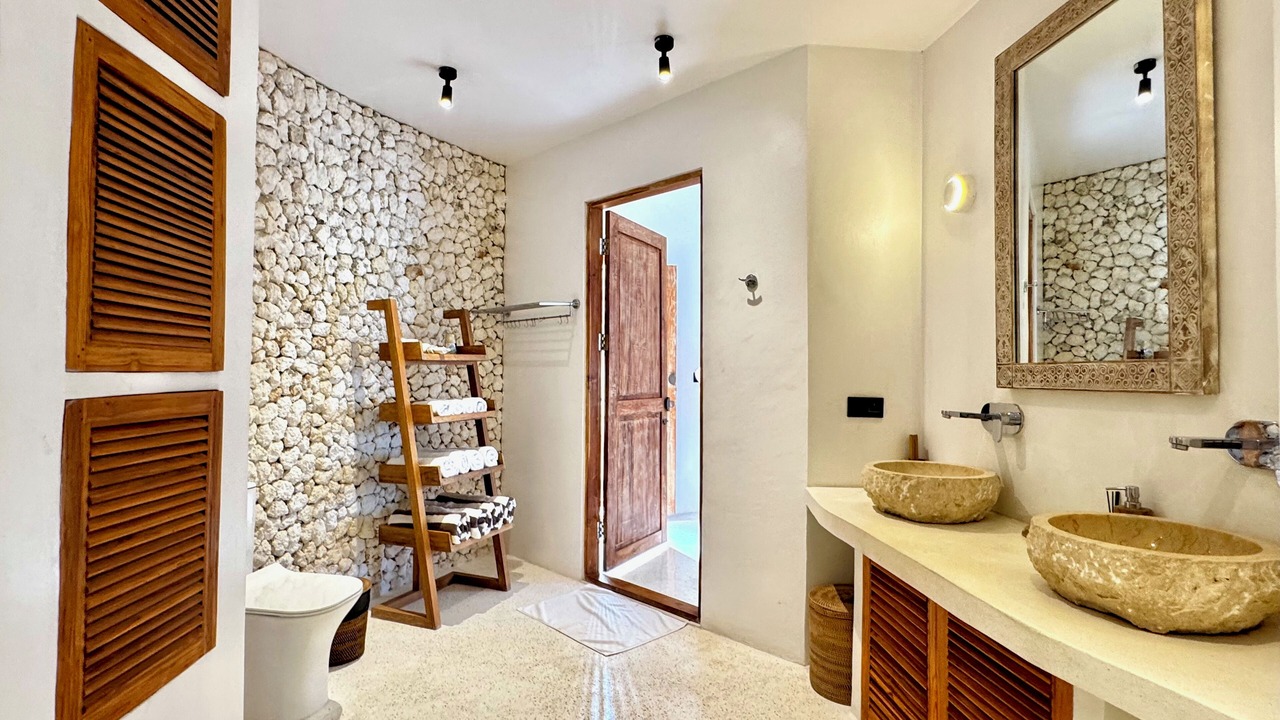 Photo of Bathroom in Bukit