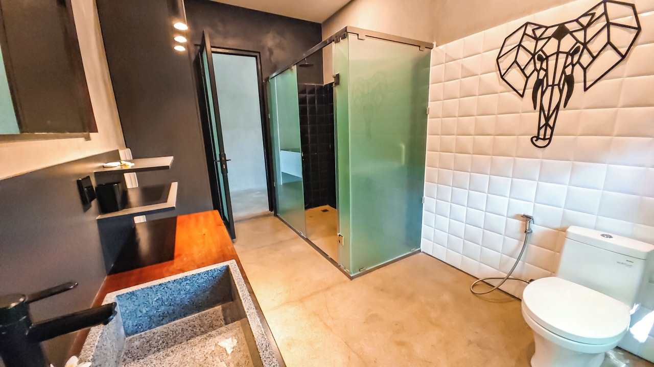 Photo of Bathroom in Abang