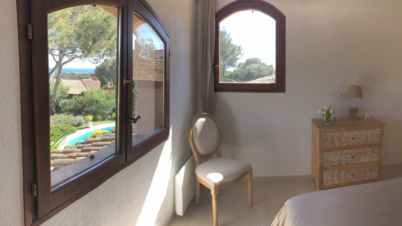 Photo of Bedroom in Boulouris-sur-Mer