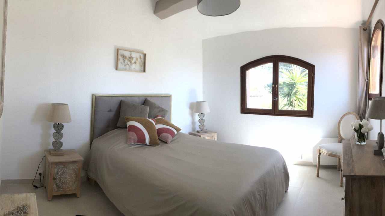 Photo of Bedroom in Boulouris-sur-Mer