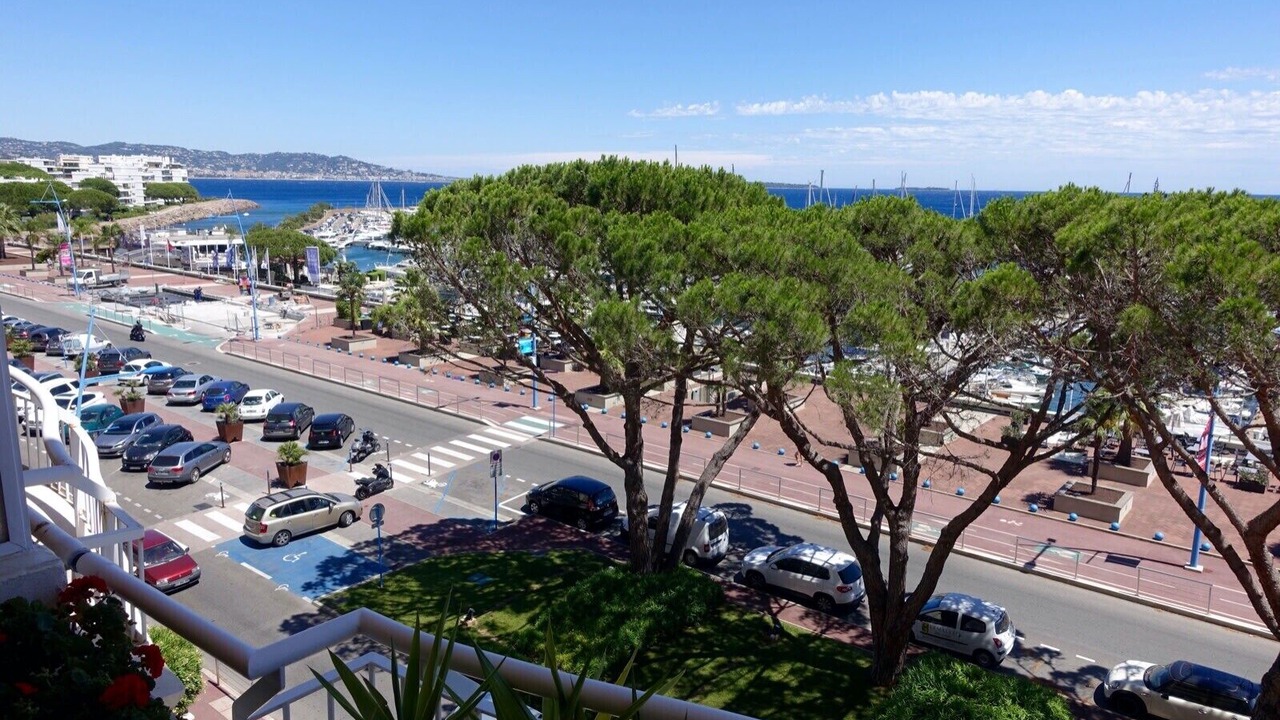 Photo of Outdoor in Mandelieu-la-Napoule Beach