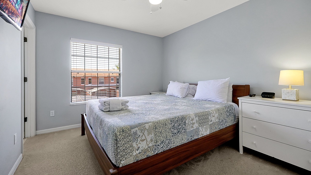 Photo of Bedroom in Sunset Lakes