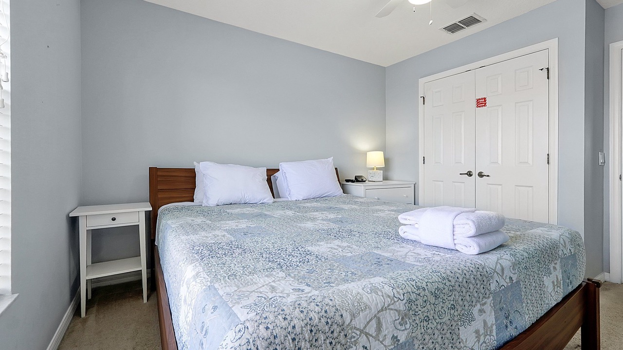 Photo of Bedroom in Sunset Lakes