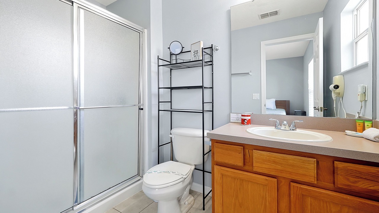 Photo of Bathroom in Sunset Lakes