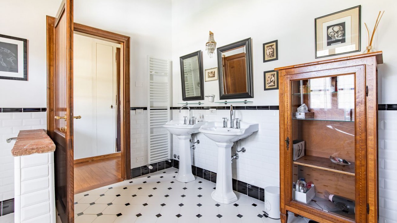 Photo of Bathroom in Massarosa