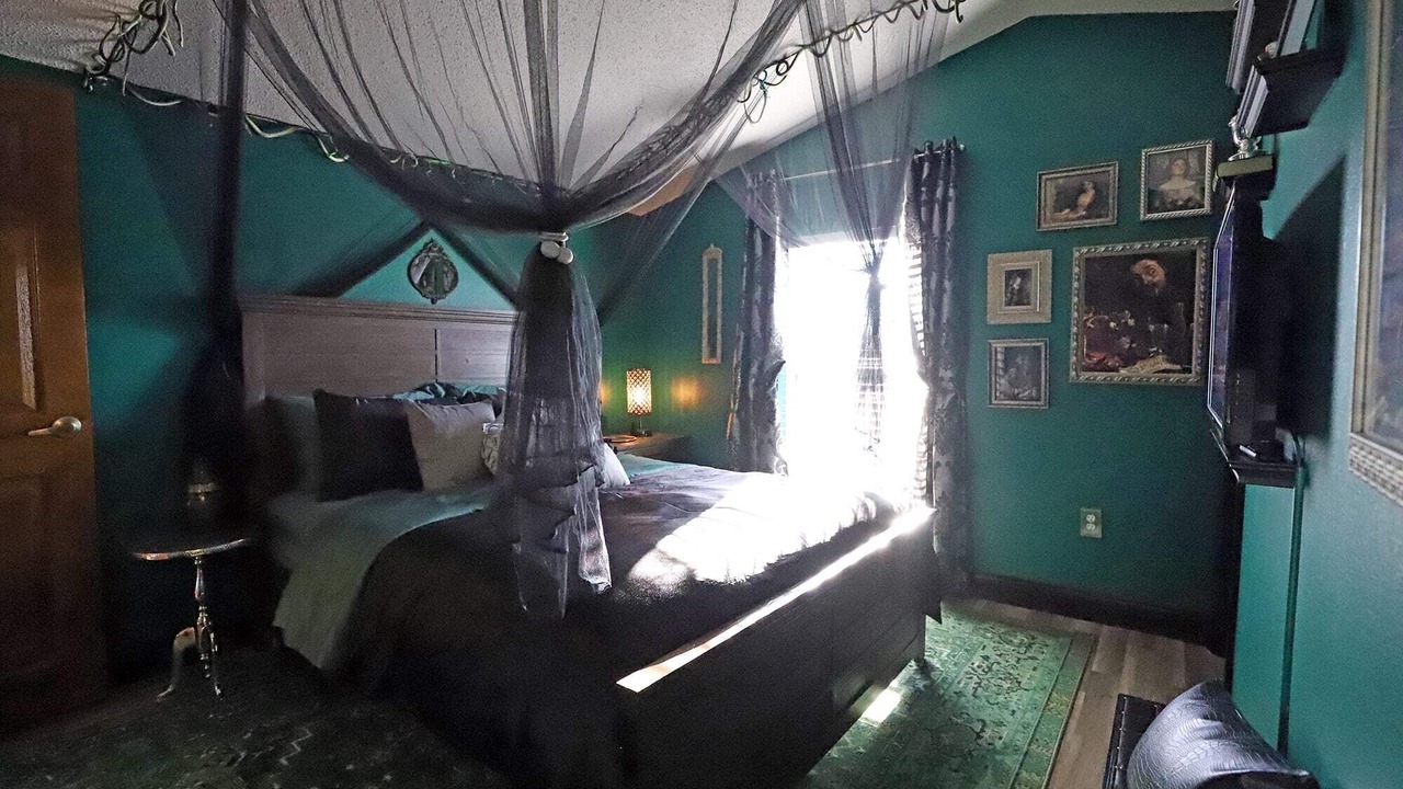 Photo of Bedroom in Lake Berkley