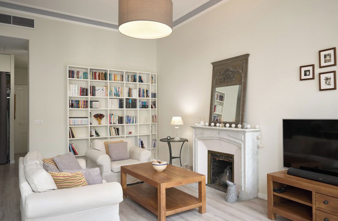 Photo of Livingroom in Lepante Quarter
