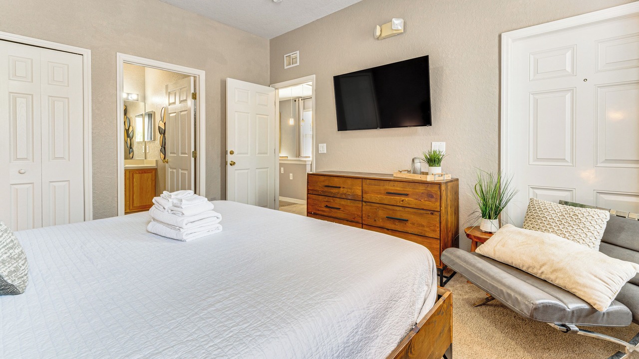 Photo of Bedroom in Regal Palms