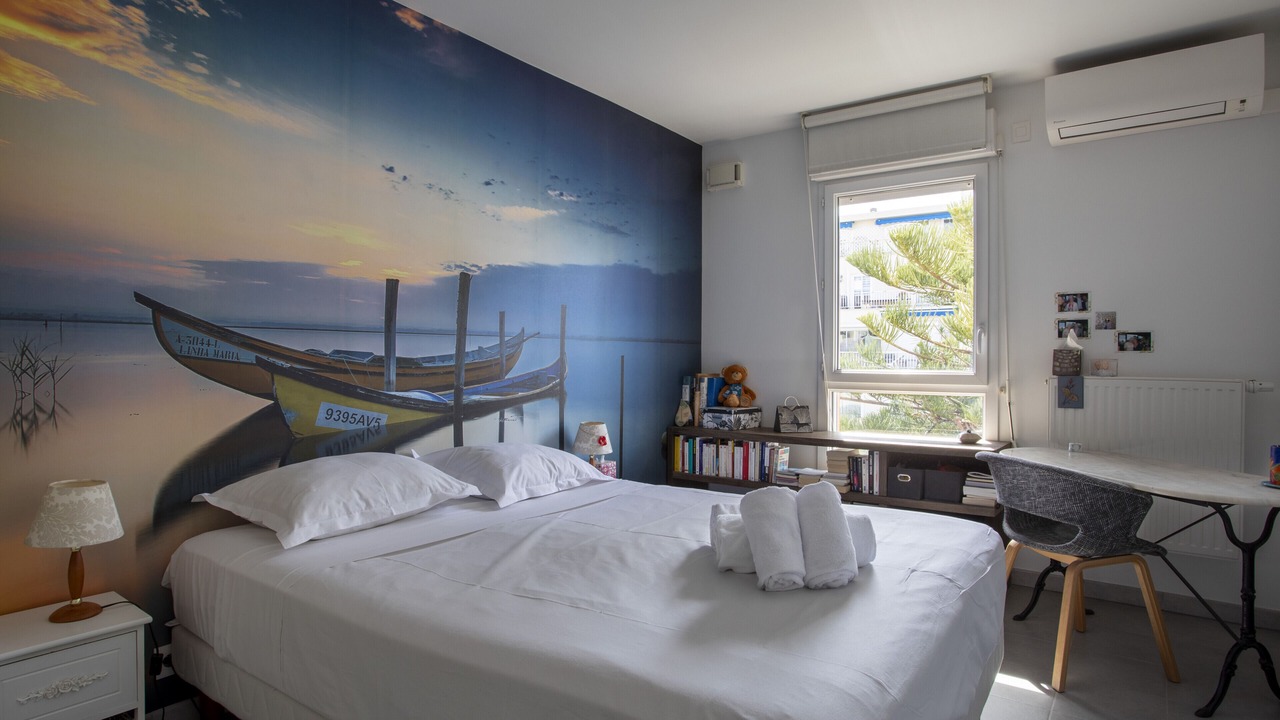 Photo of Bedroom in Liberation