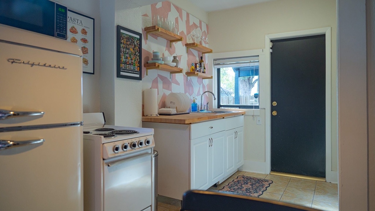 Photo of Kitchen in South Eola