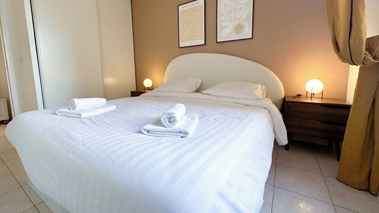 Photo of Bedroom in Antibes Old Town