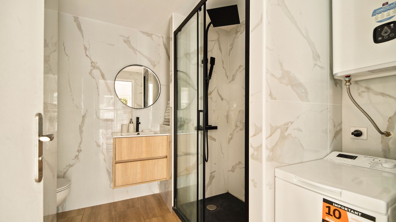 Photo of Bathroom in Saint-Tropez City Centre