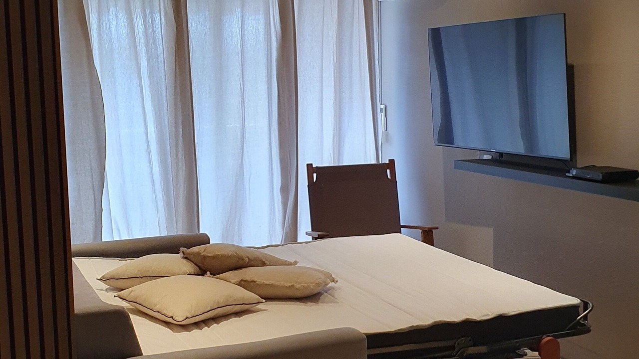 Photo of Bedroom in Mandelieu-la-Napoule Beach