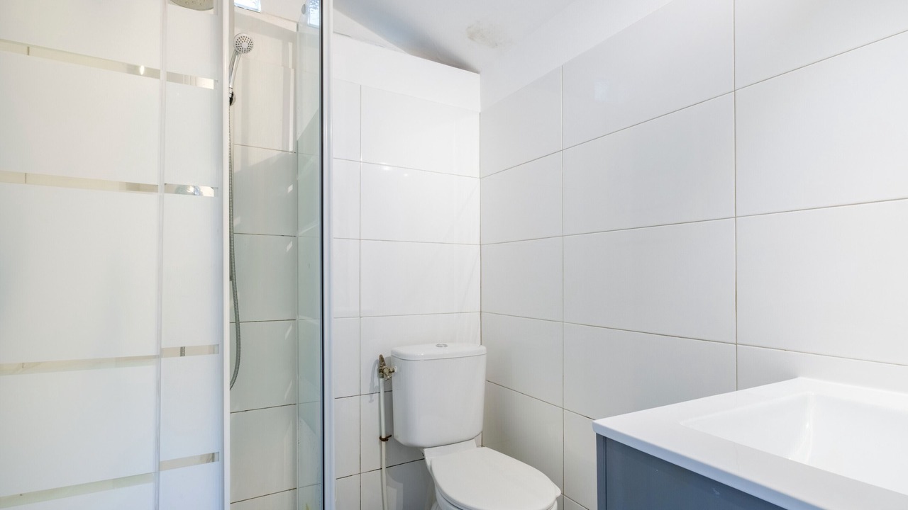 Photo of Bathroom in Vernier